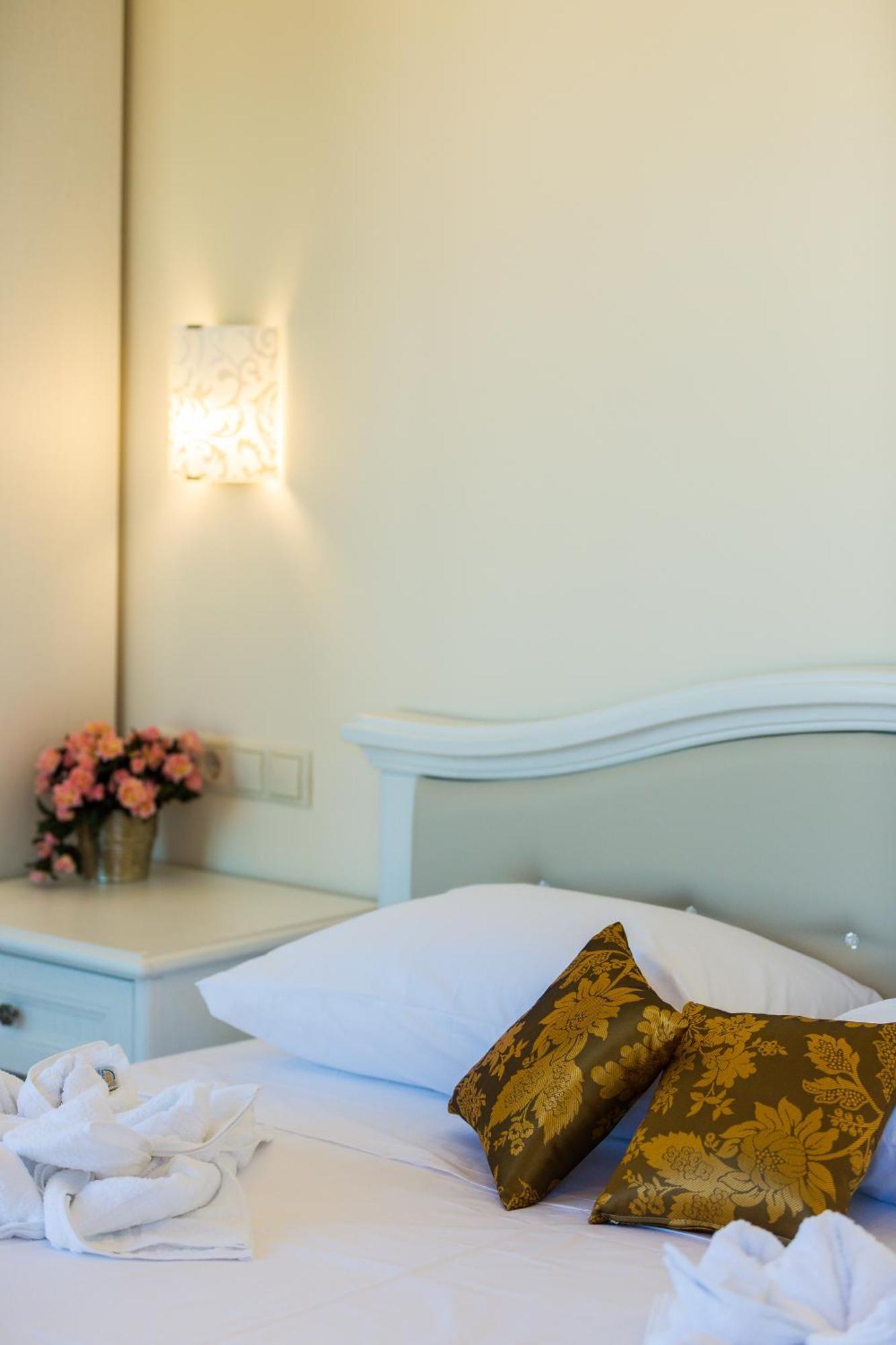 Polyxenia Suites Rethymno Exterior foto