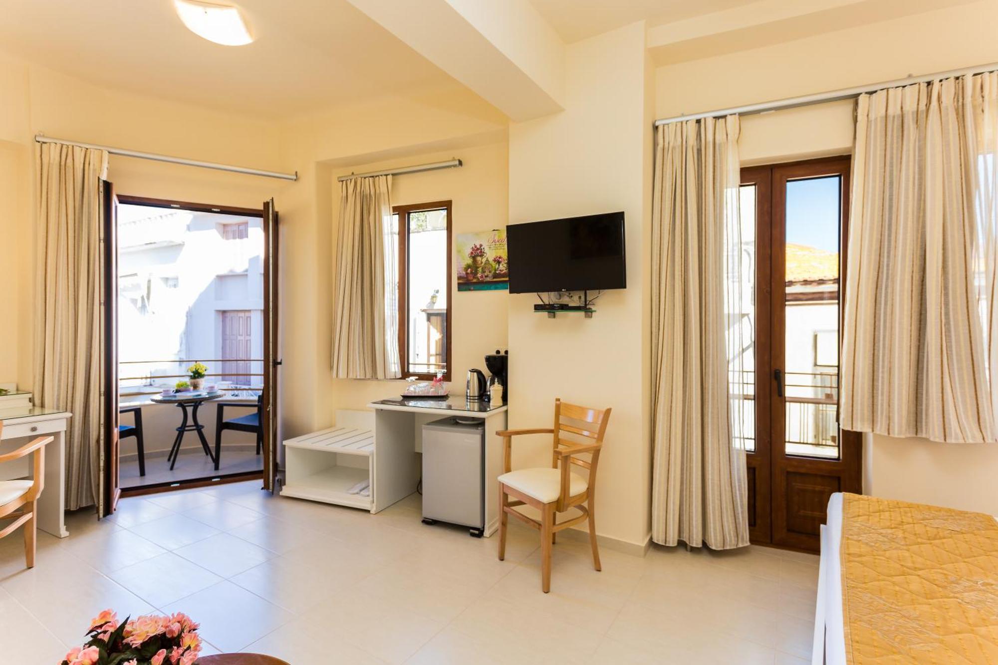 Polyxenia Suites Rethymno Exterior foto