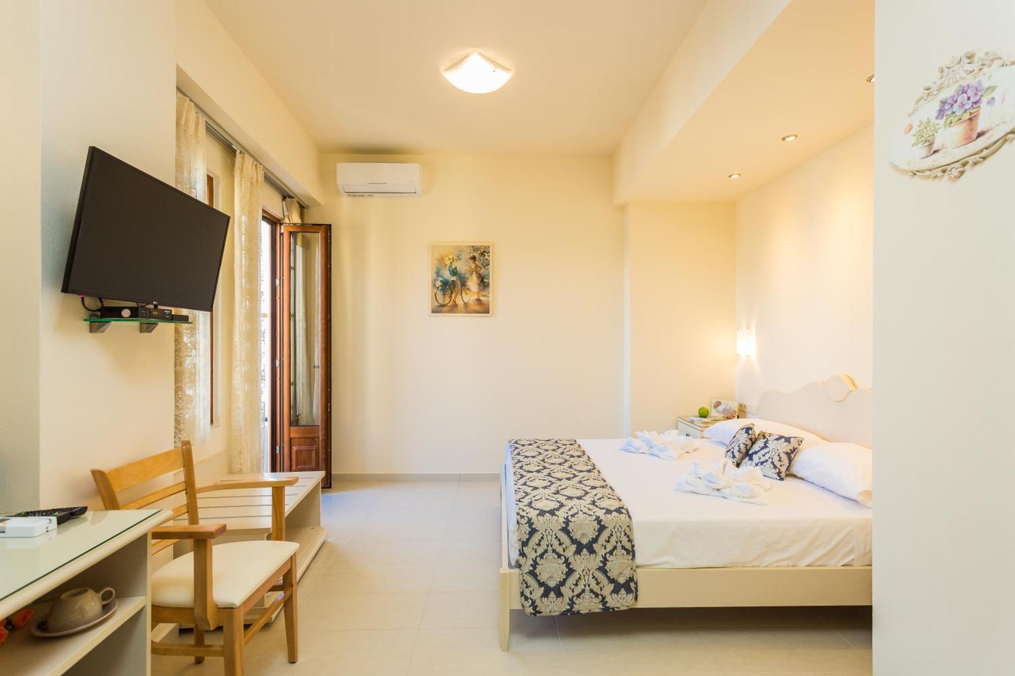 Polyxenia Suites Rethymno Exterior foto