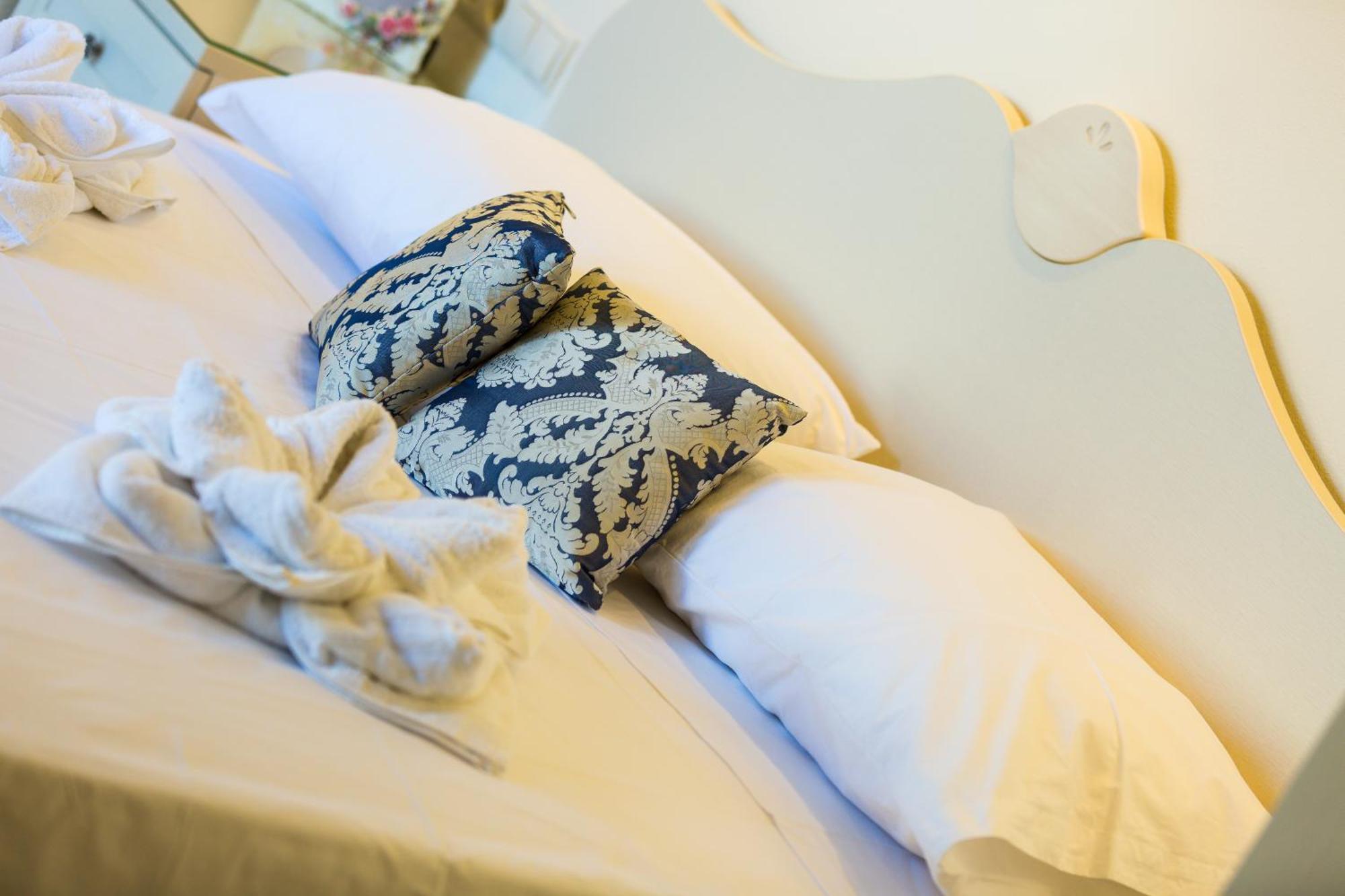 Polyxenia Suites Rethymno Exterior foto
